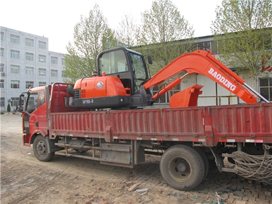 山東寶鼎公司發(fā)履帶65挖掘機(jī) 山東寶鼎公司發(fā)履帶65挖掘機(jī)