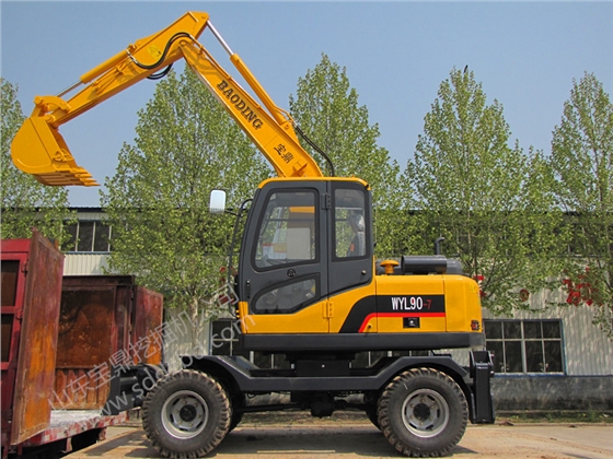 山東寶鼎輪式90挖掘機(jī)發(fā)車圖 山東寶鼎輪式90挖掘機(jī)發(fā)車圖