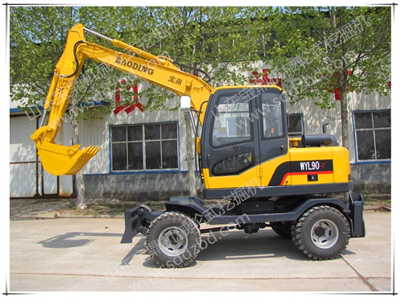 山東寶鼎輪式挖掘機(jī) 山東寶鼎輪式挖掘機(jī)