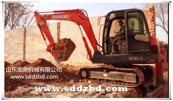 山東寶鼎機(jī)械有限公司小型挖掘機(jī)產(chǎn)品