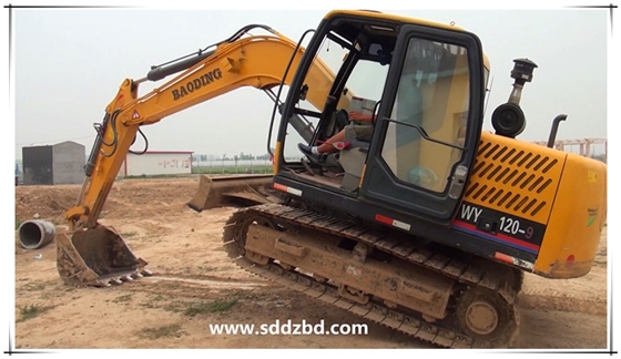 山東寶鼎挖掘機廠家小型挖掘機械產品 山東寶鼎挖掘機廠家小型挖掘機械產品