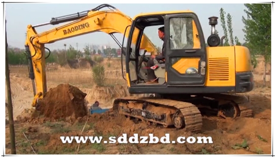 山東寶鼎挖掘機廠家小型挖掘機械產品 山東寶鼎挖掘機廠家小型挖掘機械產品