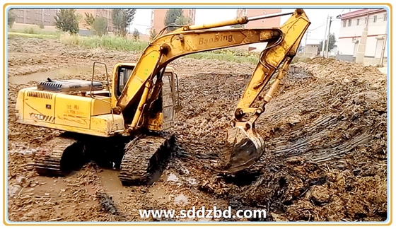 山東寶鼎挖掘機廠家小型挖掘機械產品 山東寶鼎挖掘機廠家小型挖掘機械產品