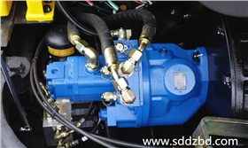 履帶65用主泵.jpg 履帶65用主泵.jpg