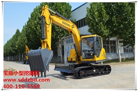 寶鼎小型挖掘機(jī)圖片