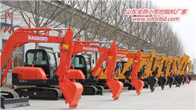 山東寶鼎小型挖掘機生產廠家 山東寶鼎小型挖掘機生產廠家