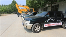 優質的服務團隊為寶鼎小型挖掘機保駕護航 優質的服務團隊為寶鼎小型挖掘機保駕護航