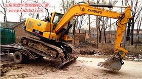山東寶鼎小型挖掘機生產廠家 山東寶鼎小型挖掘機生產廠家
