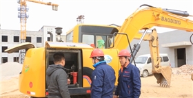 國產挖掘機售后服務 國產挖掘機售后服務