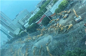 小型挖掘機齊聚南昌 小型挖掘機齊聚南昌