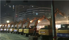 寶鼎小型挖掘機工作狀態 寶鼎小型挖掘機工作狀態