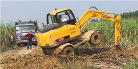 輪式抓木機 輪式抓木機