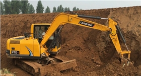 國產(chǎn)小型挖掘機(jī) 國產(chǎn)小型挖掘機(jī)