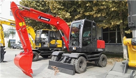 輪式挖掘機 輪式挖掘機