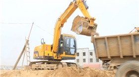 小型挖掘機(jī) 小型挖掘機(jī)