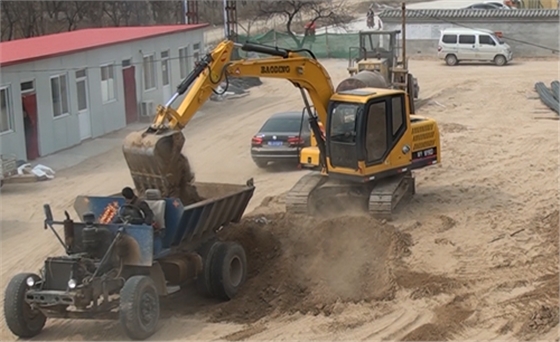 國產小型挖掘機|國產小型挖掘機 國產小型挖掘機|國產小型挖掘機