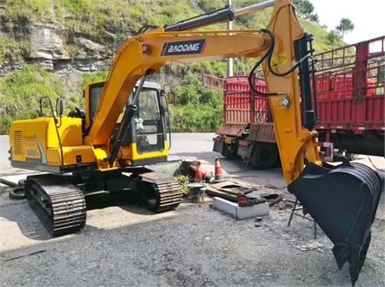 安徽宿松寶鼎履帶90小型挖掘機 安徽宿松寶鼎履帶90小型挖掘機