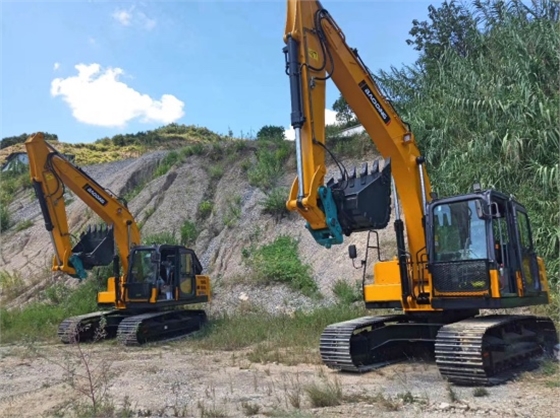 寶鼎小型挖掘機 寶鼎小型挖掘機