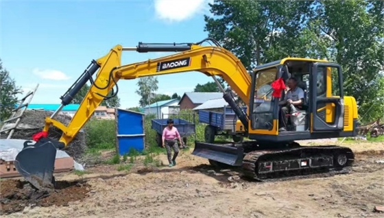 90小型挖掘機(jī) 90小型挖掘機(jī)