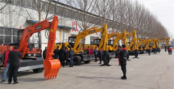 寶鼎小型挖掘機廠家 寶鼎小型挖掘機廠家