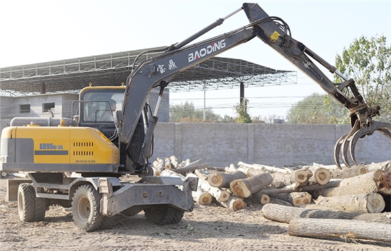 輪式抓木機 輪式抓木機