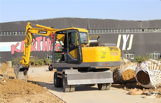 輪式挖掘機 輪式挖掘機