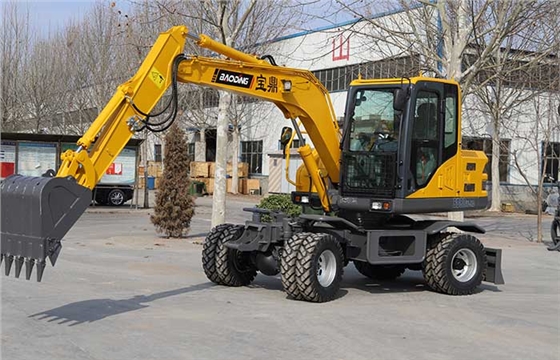 小型挖掘機 小型挖掘機