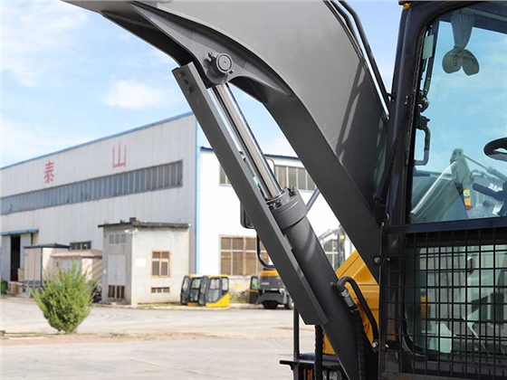 小型挖掘機 小型挖掘機