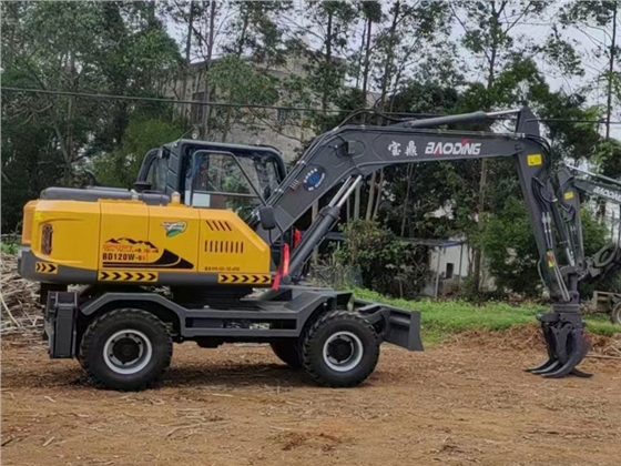 輪式抓木機(jī) 輪式抓木機(jī)