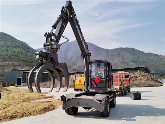 寶鼎抓木機.jpg 寶鼎抓木機.jpg