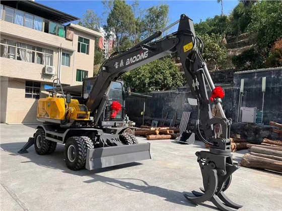 輪式抓木機 輪式抓木機