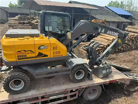 寶鼎90G輪式抓木機(jī)