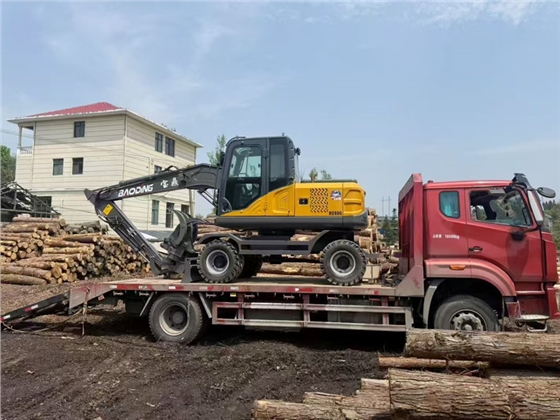 寶鼎90G輪式抓木機(jī)