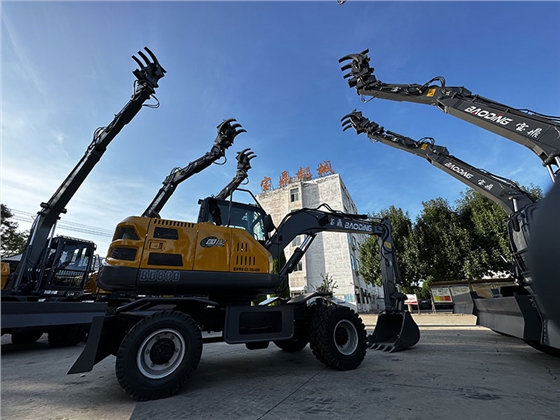 寶鼎挖掘機.jpg 寶鼎挖掘機.jpg