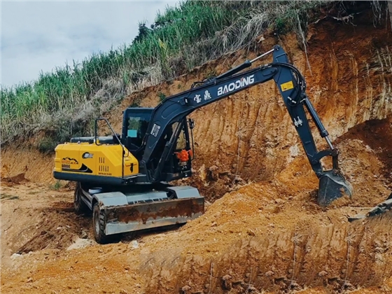 寶鼎BD80G輪式挖掘機(jī) 寶鼎BD80G輪式挖掘機(jī)