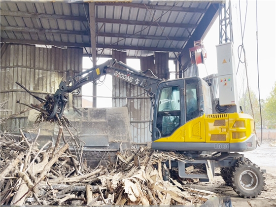 可移動寶鼎80電動抓機