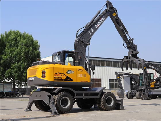 寶鼎BD120WE輪式抓木機(jī).jpg 寶鼎BD120WE輪式抓木機(jī).jpg