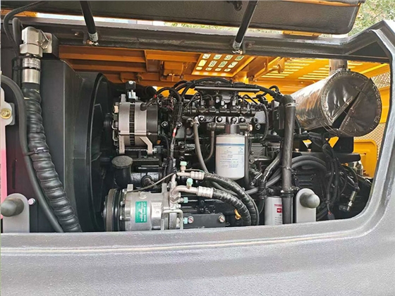 寶鼎75輪式挖掘機(jī).jpg 寶鼎75輪式挖掘機(jī).jpg