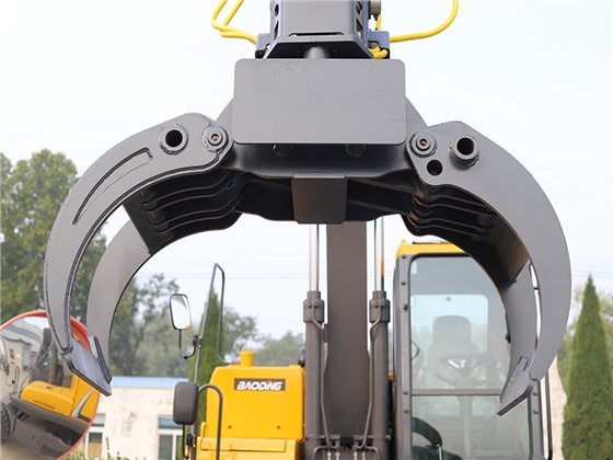 抱夾.jpg 抱夾.jpg