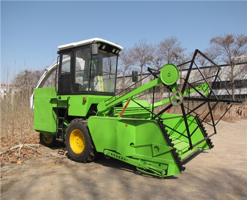 寶鼎青飼料收獲機