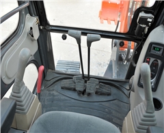 履帶65-6挖掘機(jī)