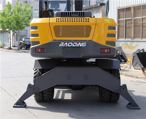 寶鼎BD100W-9GS輪式抓木機