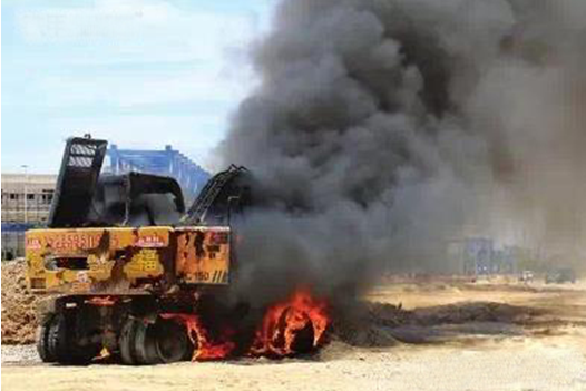 挖掘機自燃 挖掘機自燃