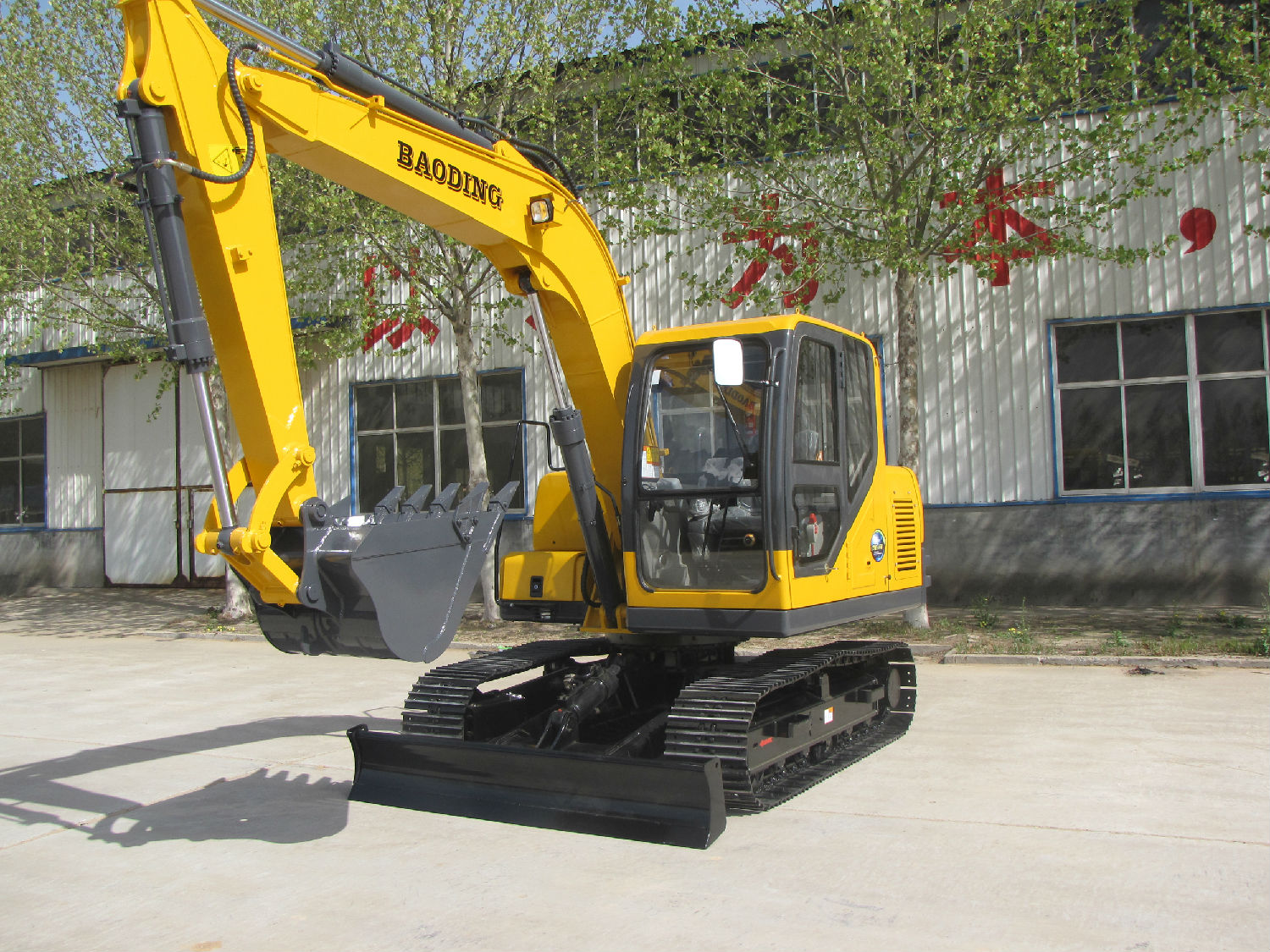 山東寶鼎公司主打履帶90D-9挖掘機