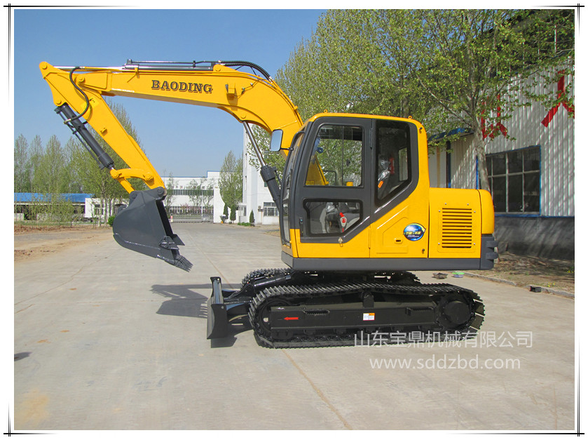 山東寶鼎履帶90小型挖掘機(jī) 山東寶鼎履帶90小型挖掘機(jī)