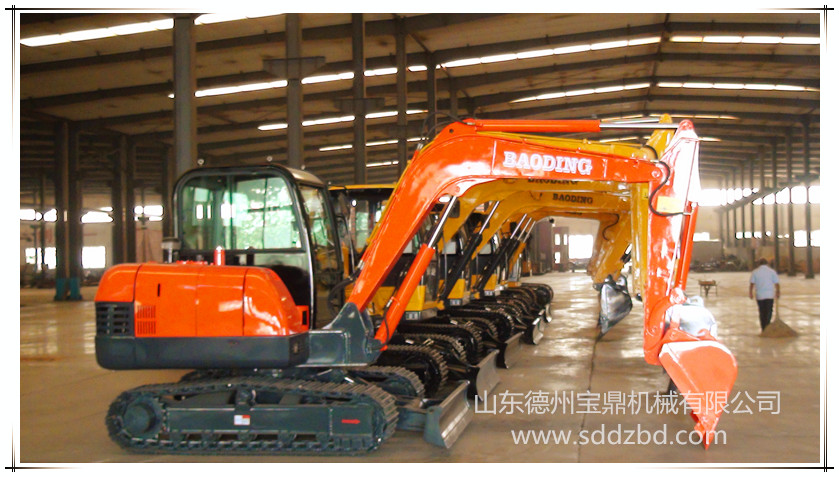 山東寶鼎機(jī)械公司小型挖掘機(jī)產(chǎn)品