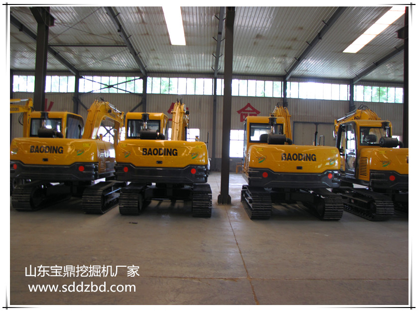 山東寶鼎挖掘機廠家小型挖掘機械產(chǎn)品