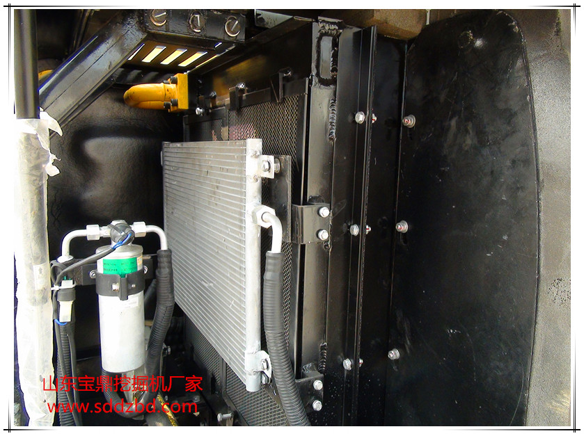 寶鼎挖掘機廠家小型挖掘機散熱器 寶鼎挖掘機廠家小型挖掘機散熱器