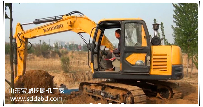 山東寶鼎挖掘機(jī)廠家小型挖掘機(jī)械產(chǎn)品 山東寶鼎挖掘機(jī)廠家小型挖掘機(jī)械產(chǎn)品