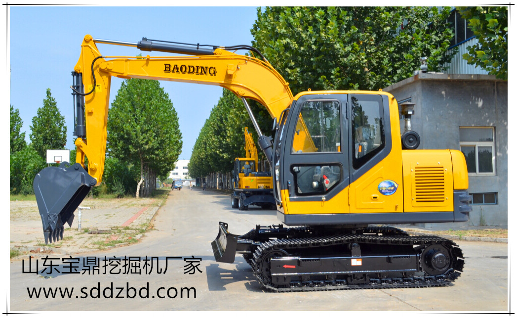 山東寶鼎小型挖掘機(jī)廠家 山東寶鼎小型挖掘機(jī)廠家